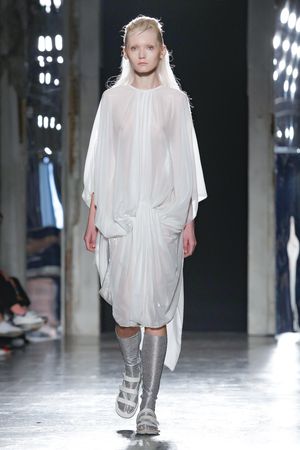 Kerry & Milan Fashion Week 